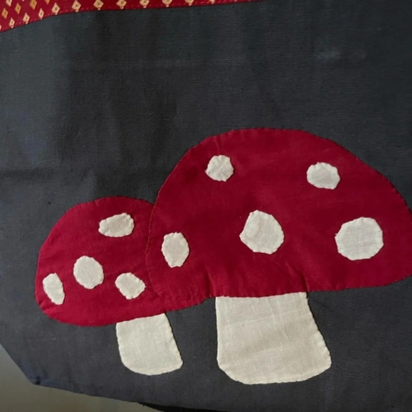 Fair trade Women Made Mushroom Tote, 100% Cotton - Picture 8 of 9